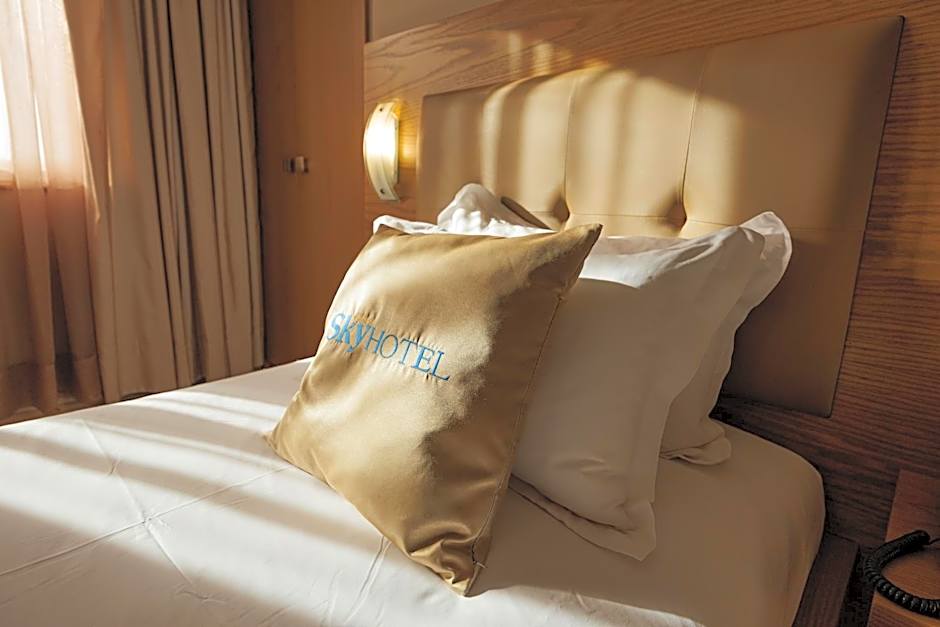 Sky Hotel Tirana
