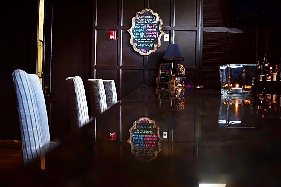 JH Adams Inn, Trademark Collection by Wyndham