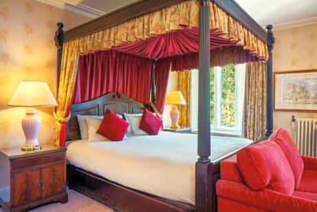 Heritage four Poster Room