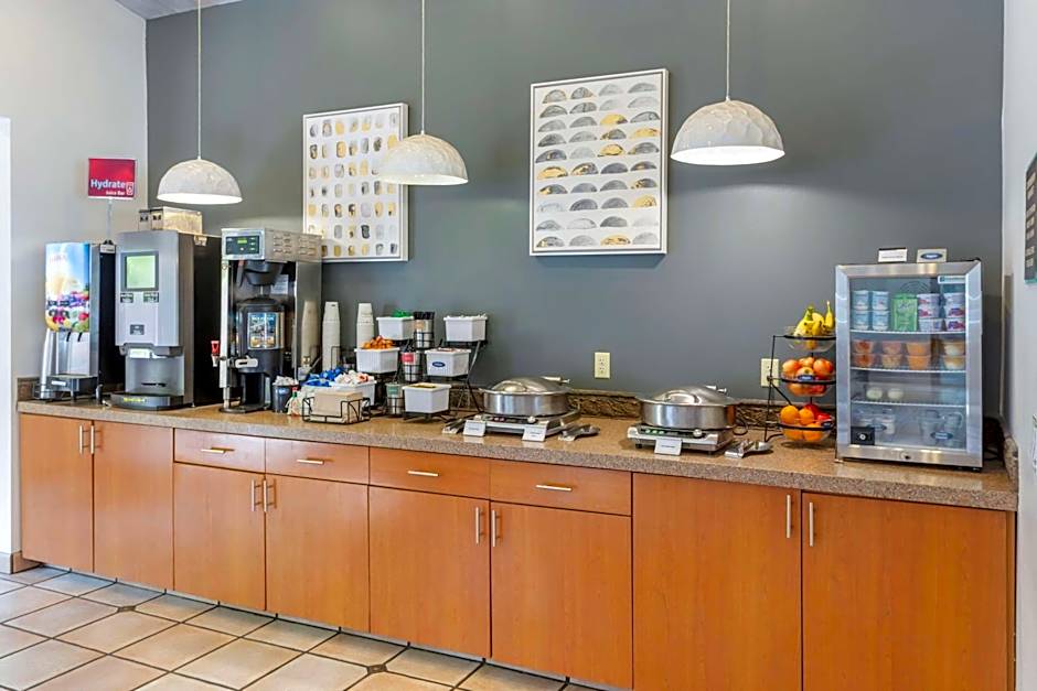 Best Western PLUS Cotton Tree Inn