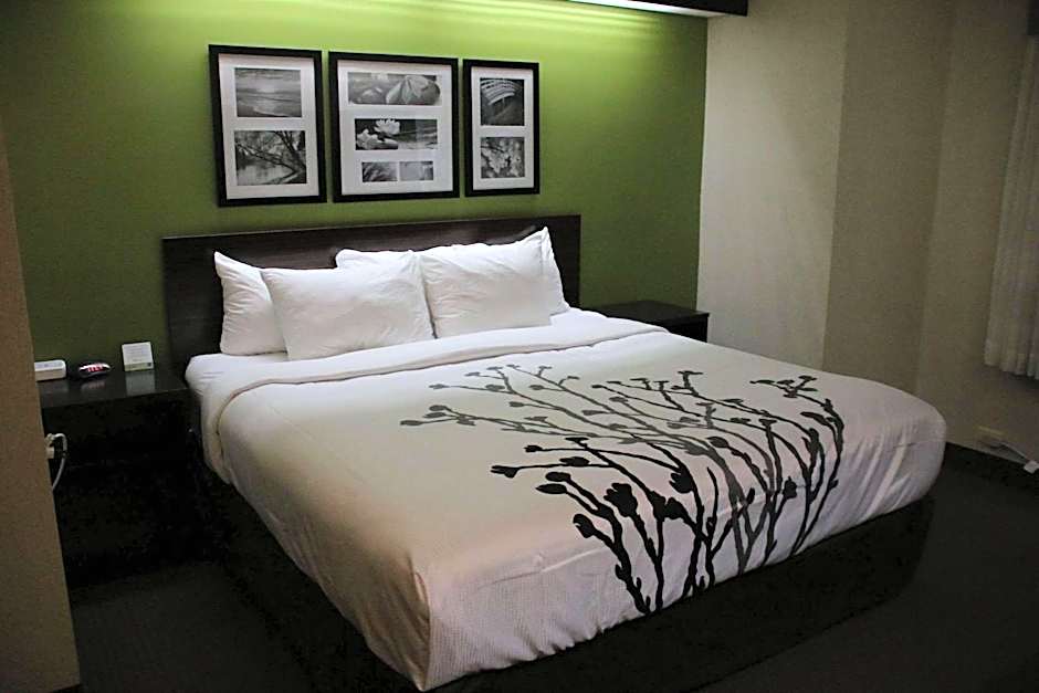 Sleep Inn near Great Lakes Naval Base