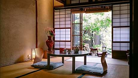 Standard Twin Room with Garden View
