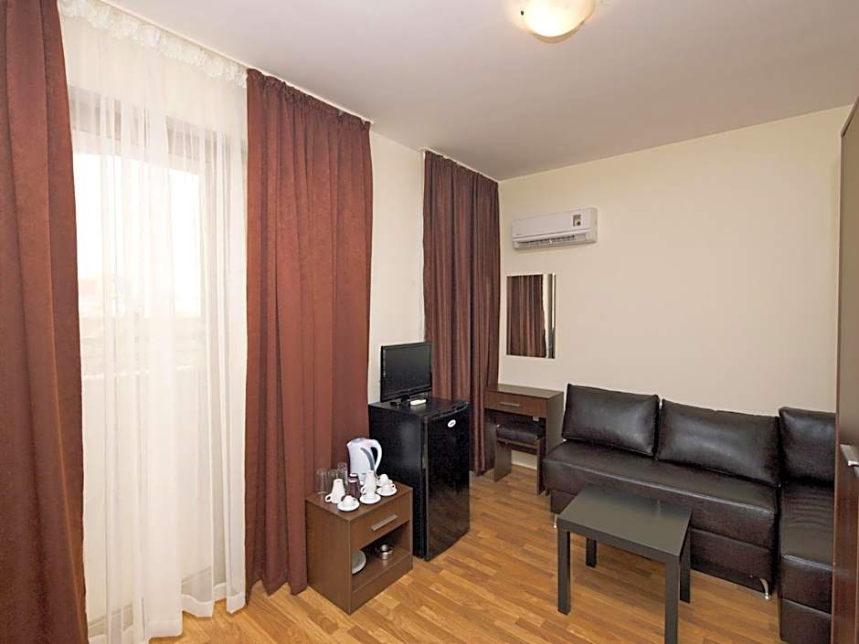 Hotel Golden Ina - All Inclusive - Beachfront