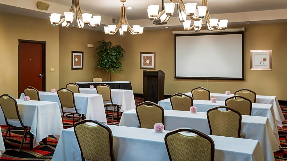 Holiday Inn Oklahoma City Airport, an IHG Hotel
