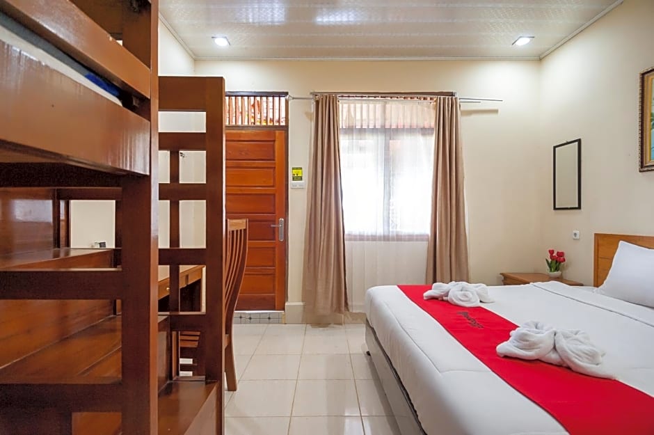 Reddoorz Syariah near tirtasari sonsang dan banto royo