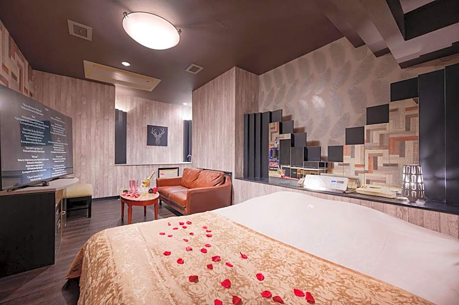 Happy Kiss (Adult Only)