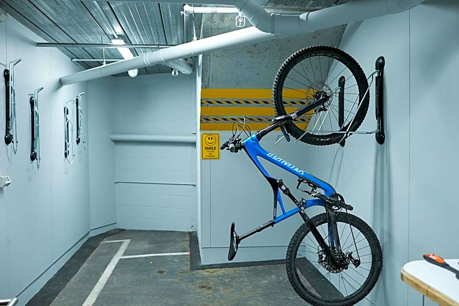 The Old Woolstore Apartment Hotel