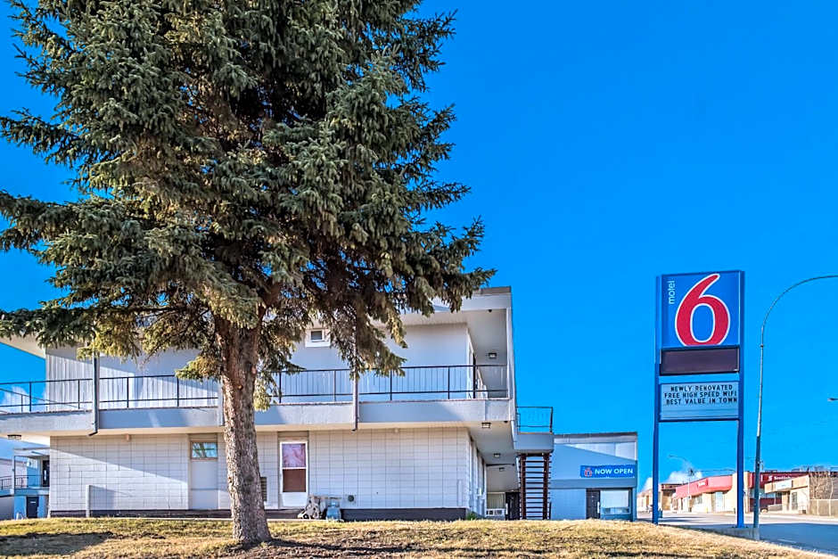 Motel 6-Fort St. John, BC