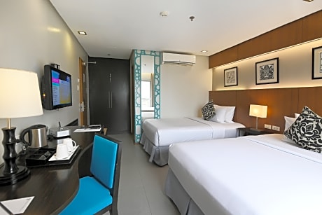 DELUXE - 2 Twin Beds