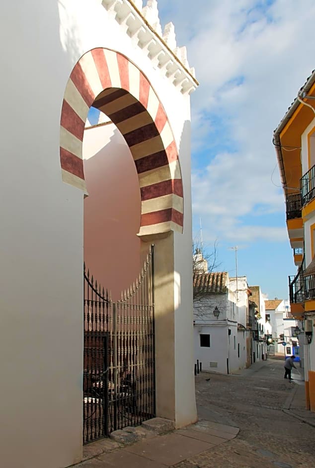 La Ermita Suites - Único Hotel Monumento de Córdoba