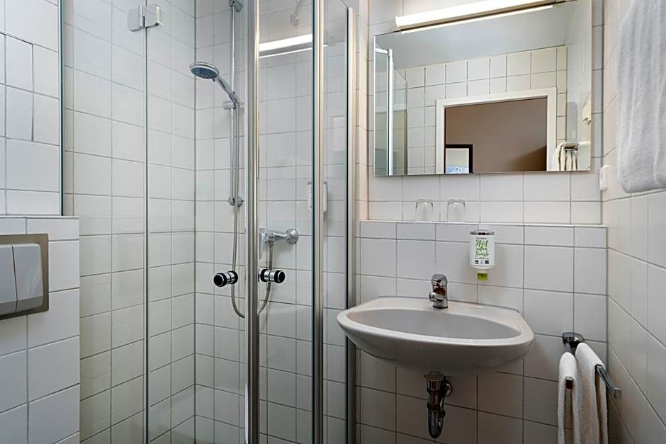 ates Hotel Lampertheim by AURUM