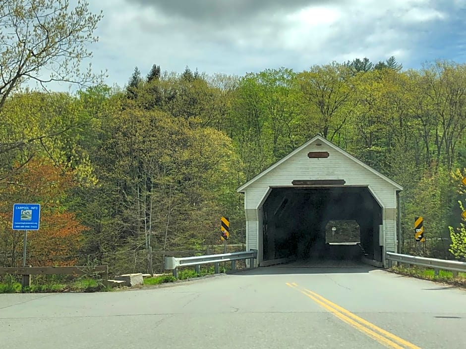 The Lodge at West River