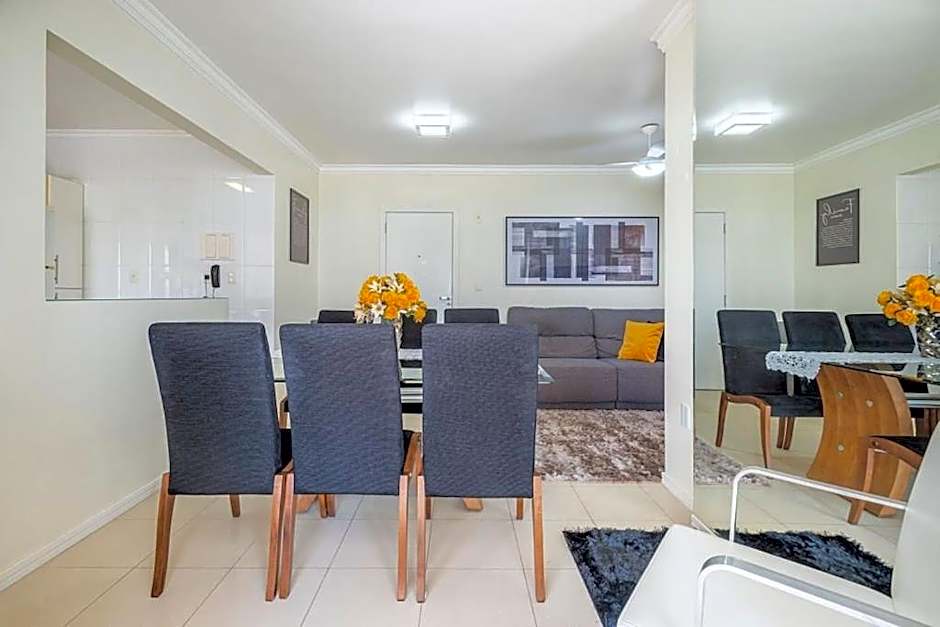 MRBQ022- Ap ao lado da Praia e Roda Gigante 2Q+2WC