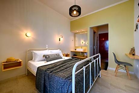 TWO BEDROOMS SEAVIEW ROOFTOP