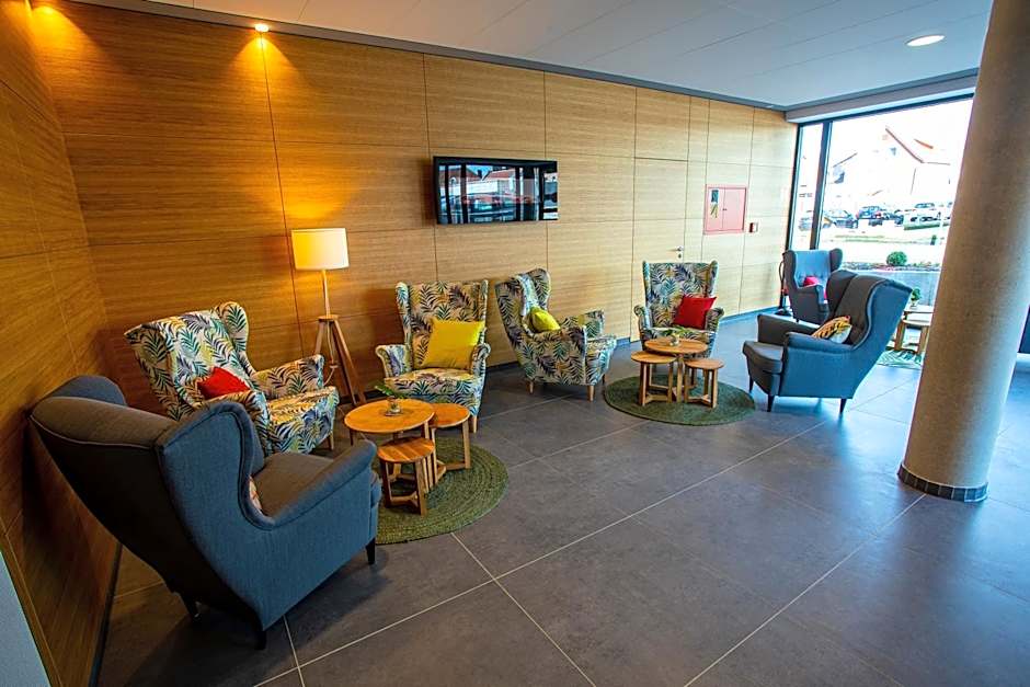 Stadthotel Lohne, Self Check In, mit Bäckerei und Cafe