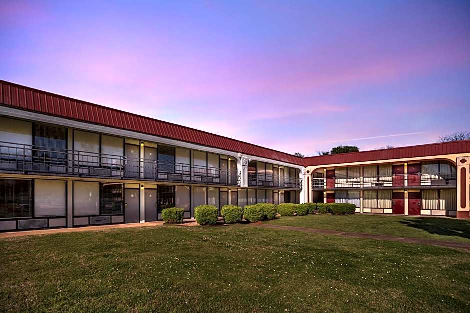 Red Roof Inn Montgomery - Midtown