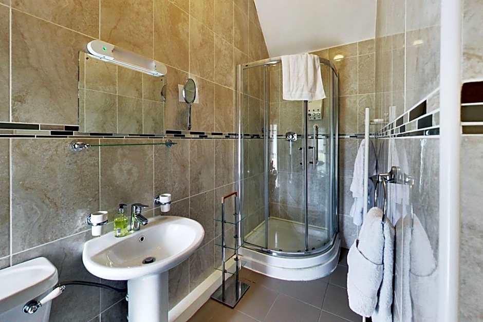 Robin Hill House B&B