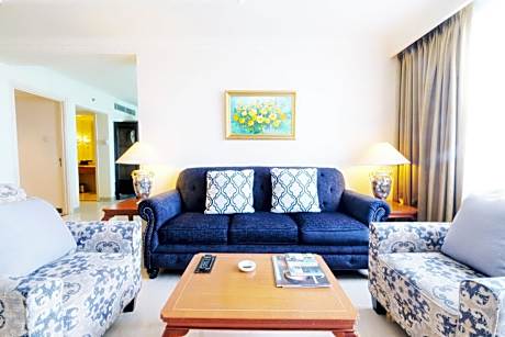 Aryaduta Suite Room