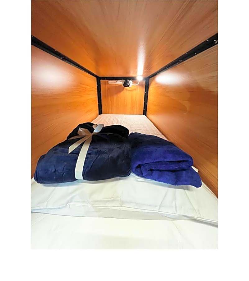 Capsuleaccom Hostel