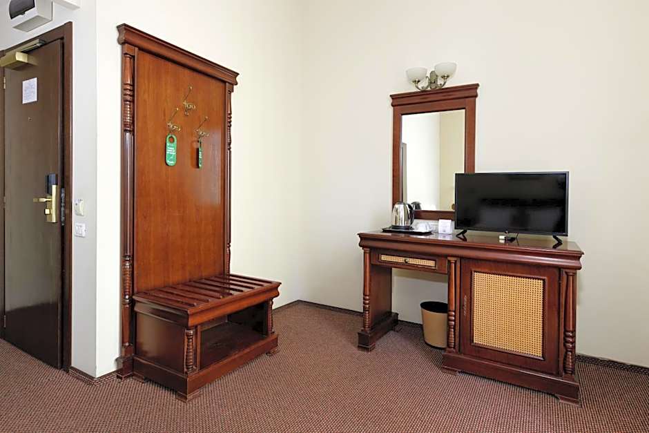 Atrium Hotel Ateneu City Center