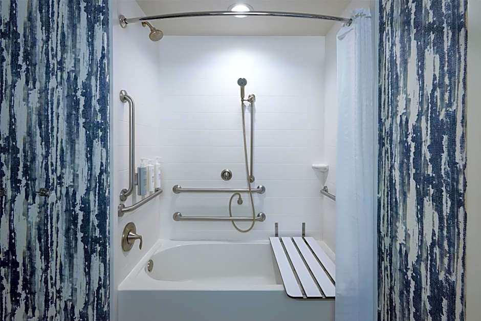 Home2 Suites by Hilton Greenville Downtown