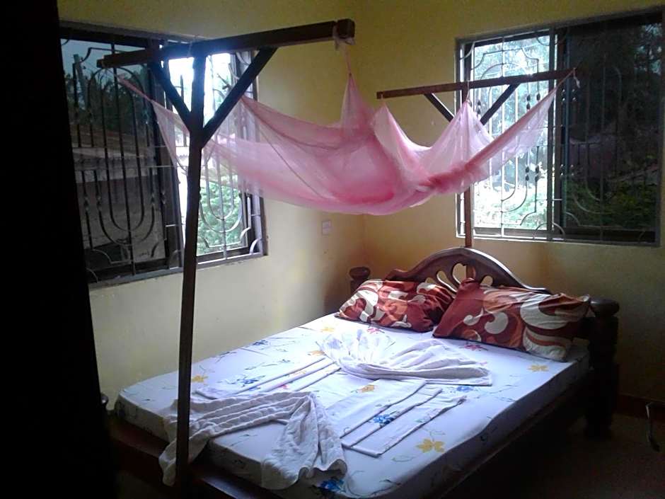 JJ & JE Family House