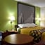 Super 8 by Wyndham Tifton