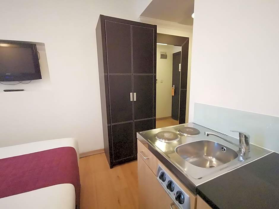 The Royal Chulan Hyde Park Hotel