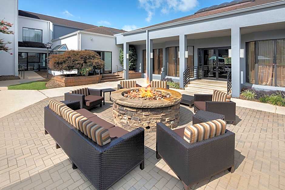 Courtyard by Marriott Atlanta Windy Hill/Ballpark