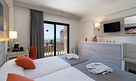 Double Room with Sea View (2 adults)