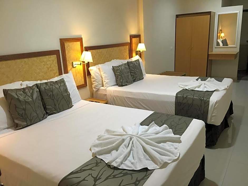 Victoria Palms Hotel