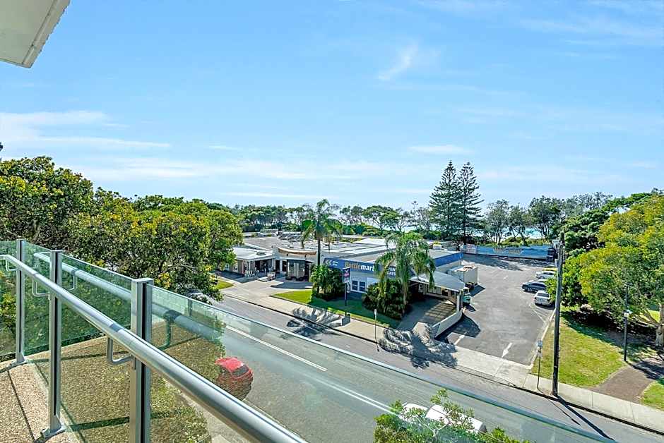 Tradewinds Apartments