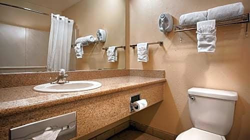 Best Western Plus Colony Inn