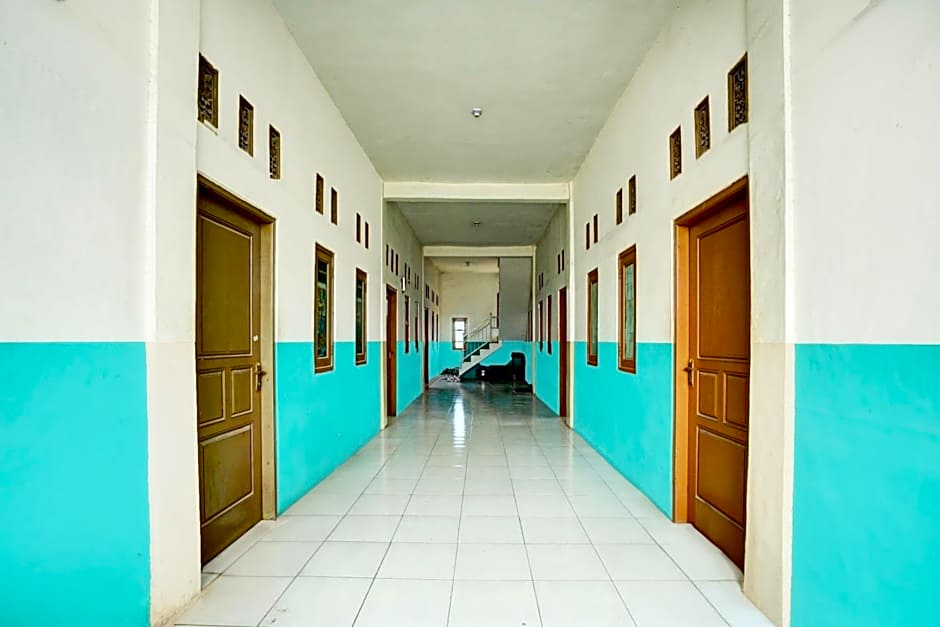 OYO Life 93075 Nova Jaya 2 Homestay Syariah