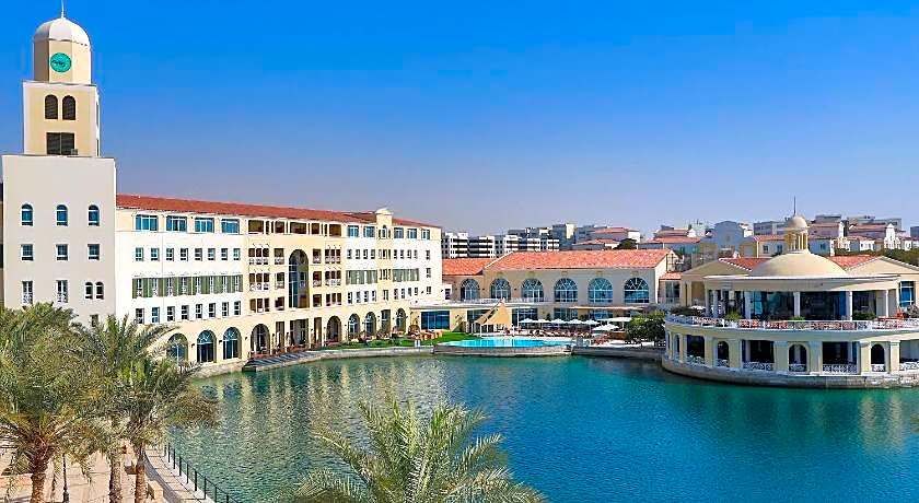 Millennium Lakeview Hotel