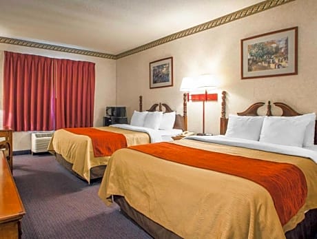 Double with 2 Double Beds - Non-Smoking