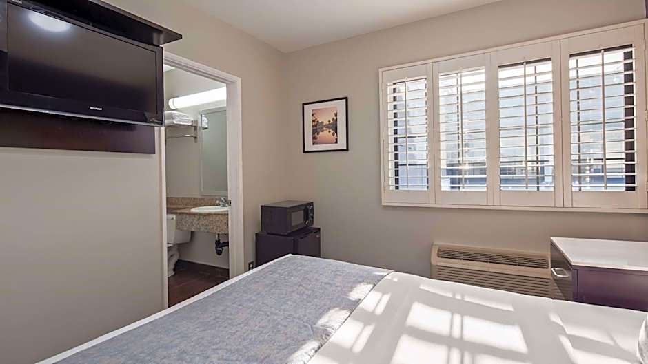 SureStay Hotel by Best Western Beverly Hills West LA