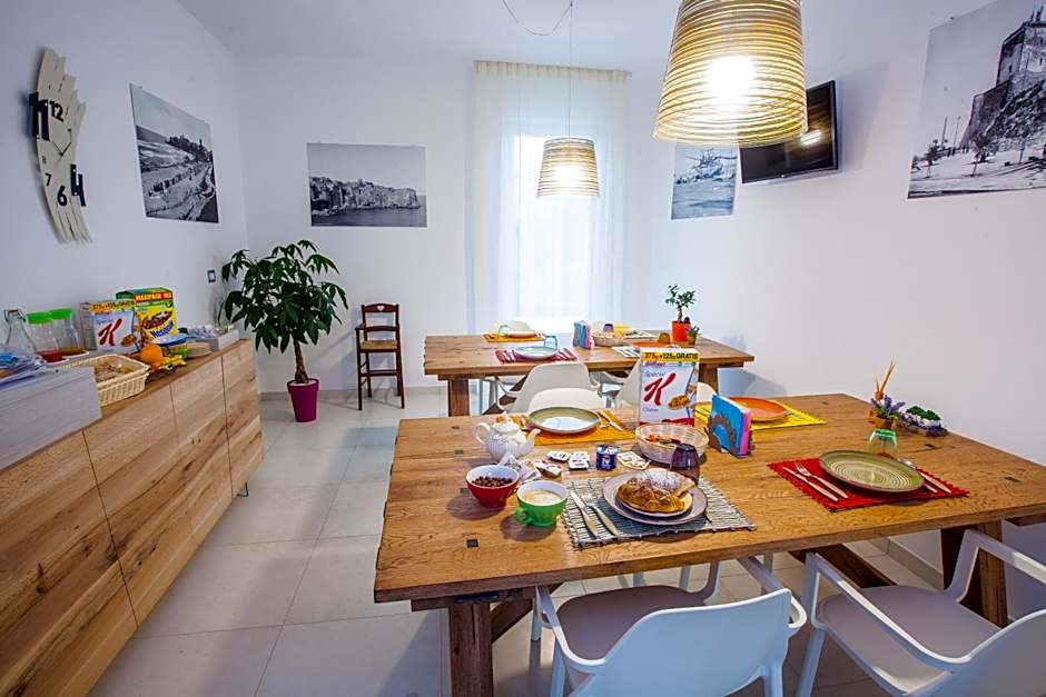 Il Gallo Con Gli Stivali