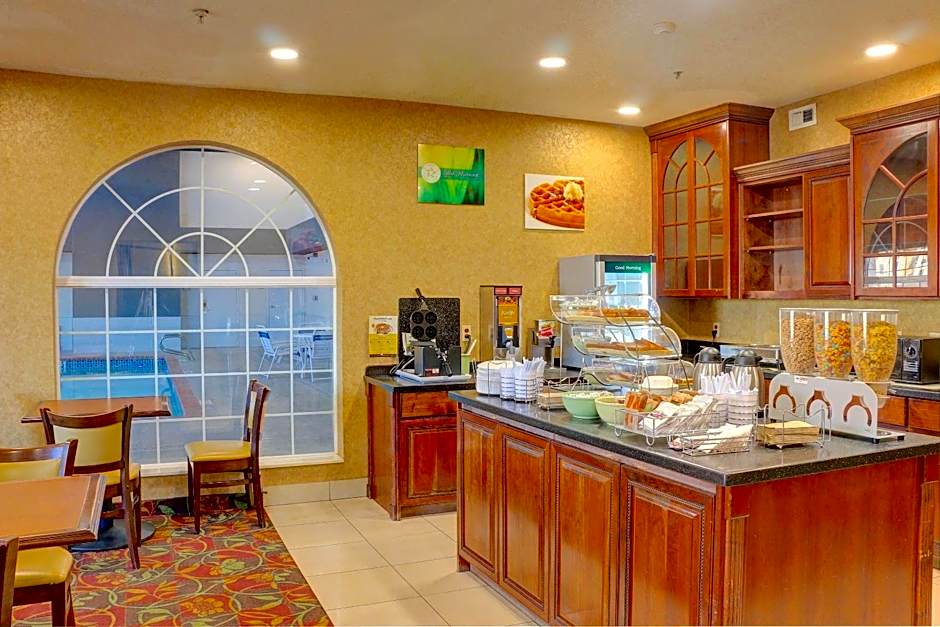 Quality Inn & Suites Roswell North