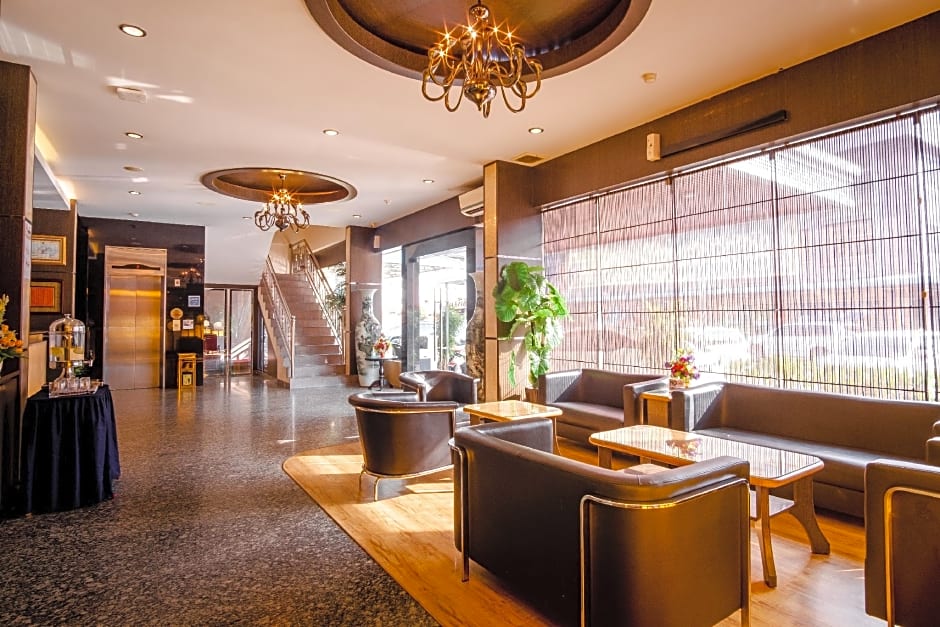 Lovina Inn Nagoya Batam