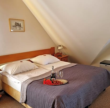 Deluxe Double Room with Balcony