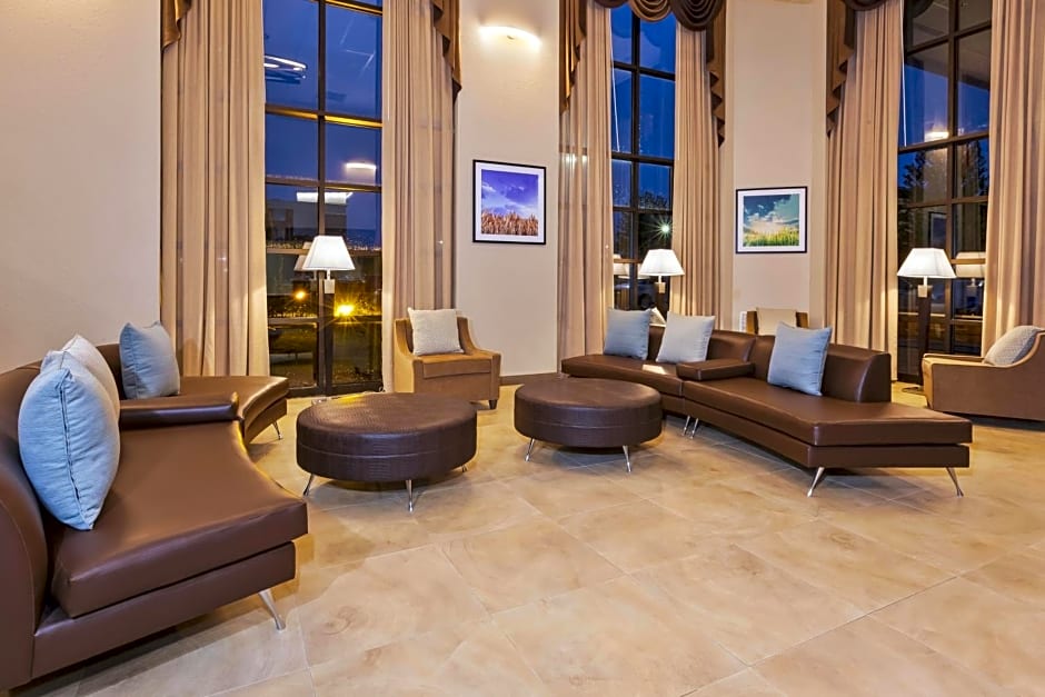 Candlewood Suites Grand Rapids Airport By IHG