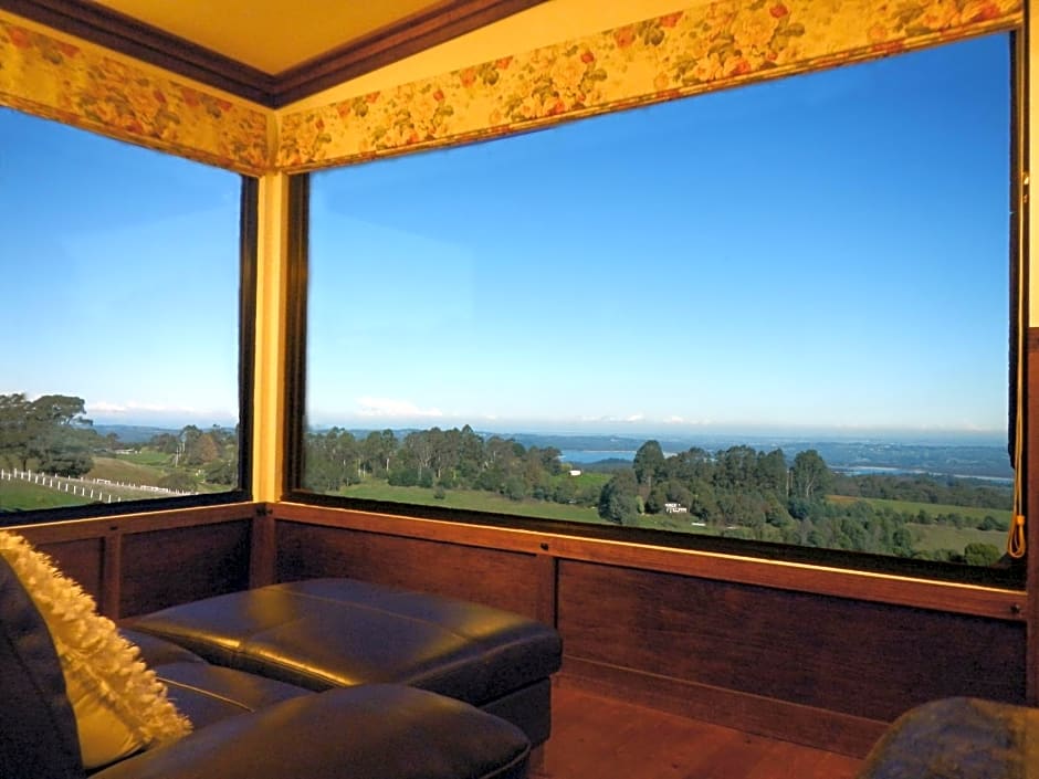 A Cottage with a View at Tudor Ridge