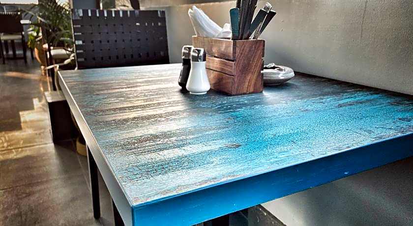 Anna Residency- White Town