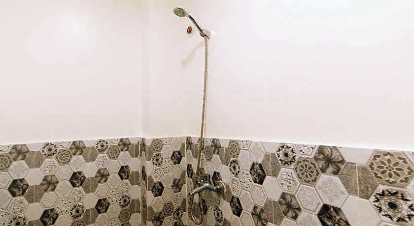 RedDoorz @ Mina's Place 2 Banez Ville Tacloban