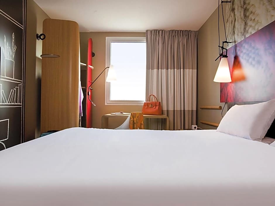 ibis Paris Porte de Clichy Centre