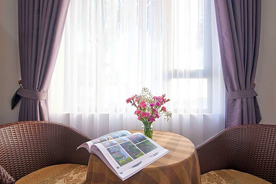 Gieng Ngoc Hotel