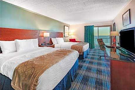 2 Queen Beds Partial Lake View Non-Smoking