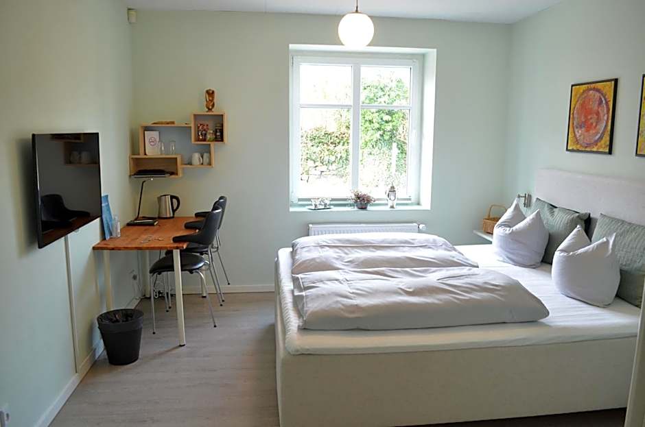 Foto 1 daripada 11 — Double Room