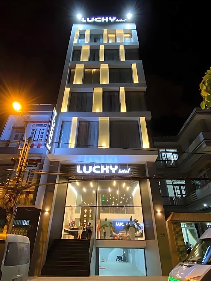 Lucky Hotel